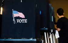 Sắp bầu cử quốc hội, Mỹ truy tố một người Nga bị buộc tội can thiệp dư luận