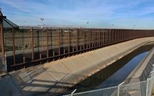 Tổng thống Trump muốn thêm 8,6 tỉ USD cho bức tường biên giới