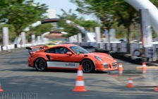 [VIDEO] Bộ 3 xe thể thao Porsche 'đốt lốp' siêu đẳng trên phố Sài Gòn