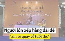 Người lớn xếp hàng dài để "xin vé quay về tuổi thơ"