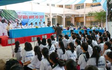 Tư vấn truyền hình trực tuyến ngày đầu nộp hồ sơ dự thi