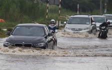 Ngập nặng ở cửa ngõ TP.HCM