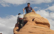 “GS quần đùi” đạp xe xuyên miền Trung để dạy con