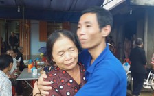 [VIDEO] Thuyền viên gặp lại mẹ, kể về 5 năm ở sào huyệt cướp biển Somalia