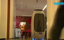 'Sống trong tương lai' tại khách sạn Trung Quốc chỉ dùng toàn robot