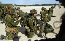 Canada cam kết tăng mạnh ngân sách quốc phòng