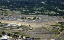 Lính Mỹ biểu tình trước Lầu Năm Góc, phản đối nạn lạm dụng tình dục