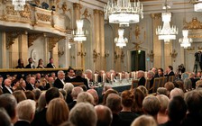 Nguy cơ hoãn trao giải Nobel Văn học vì bê bối quấy rối tình dục