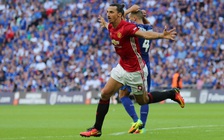 Ibrahimovic tỏa sáng, M.U hạ Leicester để giành Siêu Cúp Anh