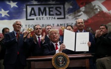 Ông Trump và 100 ngày gập ghềnh