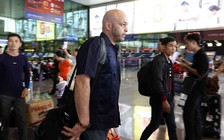 Võ sư Flores đổi lịch gặp mặt Johnny Trí Nguyễn