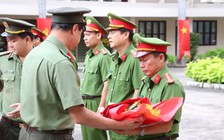 Trao thưởng các đơn vị phá vụ cướp hơn 2,2 tỉ đồng ở trạm thu phí Dầu Giây