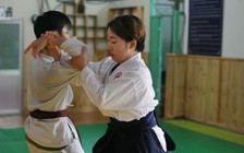 Con gái Sài Gòn rủ nhau học võ Aikido