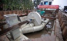 Tạm chi gần 10 tỉ đồng thuê máy bơm 'khủng' đường Nguyễn Hữu Cảnh
