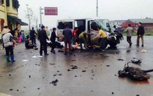 Xe tải va chạm xe đi đón dâu, nhiều người thương vong