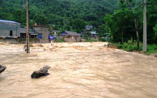 4 người trong gia đình chết và mất tích vì lũ quét