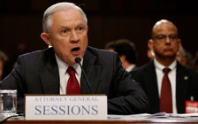 Bộ trưởng tư pháp Mỹ nổi giận tại phiên điều trần