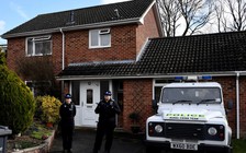 Anh: cựu điệp viên Nga trúng ‘chất độc dạng lỏng’