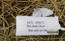 Mang đô la âm phủ vứt ở cổng nhà của một nhà báo