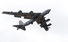 Mỹ điều B-52 bay gần Trường Sa