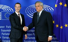 CEO Facebook Zuckerberg xin lỗi châu Âu vì bê bối rò rỉ dữ liệu