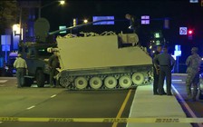 Trộm... xe thiết giáp chạy chơi suốt 2 giờ