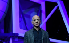 Jeff Bezos sẽ thắng trong cuộc đua tỉ phú bay lên không gian?