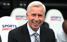 HLV Alan Pardew lại...thất nghiệp