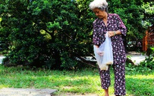 Bà già 'điên’ hơn 10 năm nuôi chim trời, thú hoang ngay Thảo Cầm Viên Sài Gòn