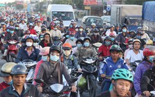 Giao thông khu vực cầu Rạch Miễu hỗn loạn