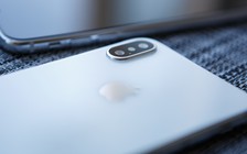 Nhiều người sẵn sàng vay tiền để mua iPhone 2018