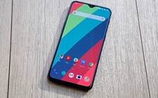 OnePlus chưa 'mặn mà' với điện thoại gập lại được