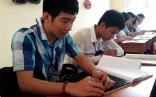 Ước mơ trở thành bác sĩ y học cổ truyền của nam sinh khiếm thị