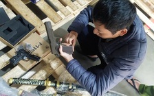 Lại phát hiện kho 'hàng nóng' trong tiệm tạp hóa