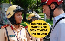 Khách Tây ở Sài Gòn ngỡ ngàng khi CSGT Việt Nam “bắn” tiếng Anh như gió