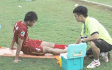 U.16 Việt Nam 'nín thở' với chấn thương của tiền vệ năng nổ Huỳnh Sang