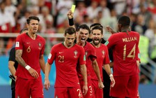Bài học Iran: Những siêu sao như Ronaldo sẽ phải học cách sống cùng VAR