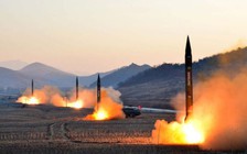 Triều Tiên phóng hàng loạt tên lửa