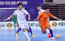 Tuyển futsal Việt Nam cầm hòa 'Cơn lốc màu da cam'