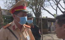 Công an tỉnh Đắk Lắk cấp phát hàng ngàn khẩu trang y tế cho người dân