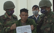 Dắt dao mèo rồi cắt rừng vượt biên với ba lô ma túy “khủng”