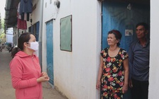 Gõ cửa từng nhà báo tin giảm tiền thuê phòng trọ trong đại dịch Covid-19