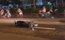 Sau tiếng động mạnh, nam thanh niên cùng xe máy ngã trượt dài, chết tại chỗ