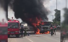 Đang lưu thông trên quốc lộ 51, xe tải ben bất ngờ bốc cháy dữ dội