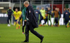 HLV tuyển Ý xin lỗi CĐV nhưng chưa từ chức