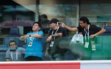 Maradona bị tụt huyết áp sau khi chứng kiến chiến thắng nghẹt thở của Argentina