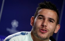 Bayern Munich chiêu mộ hậu vệ tuyển Pháp với giá kỷ lục