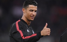 Ronaldo giành danh hiệu Cầu thủ xuất sắc nhất Serie A ngay mùa đầu khoác áo Juventus