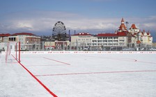 Di sản World Cup 2018: Nga ra mắt sân bóng đá làm từ ly nhựa dùng một lần