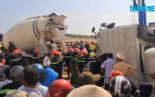 Hơn 3 giờ nghẹt thở cứu tài xế mắc kẹt trong xe bồn